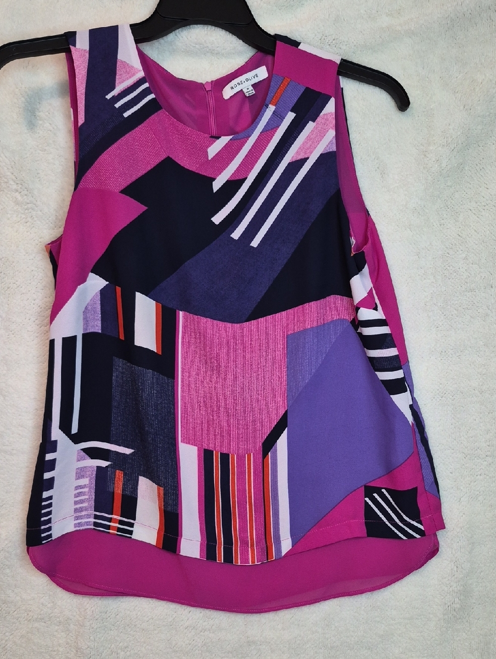 Rose & Olive Women's Pink and Purple Geometric Sleeveless Camisole Size M